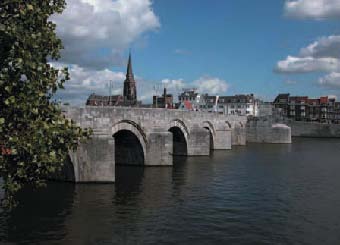 Aachen  Maastricht